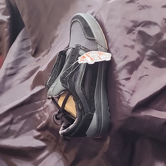 VansUltraRangle - Picture 1 of 4